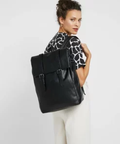 Pier One UNISEX - Zaino - Black 15 Pier One UNISEX - Zaino - Black -Moda Perfetta 476f3dab65224cd5b1e2c22e6b7d521b