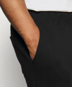 Pier One Uomo Pantaloni Sportivi - Black 11 Pier One Uomo Pantaloni Sportivi - Black -Moda Perfetta 48575df4872548bba79fbbedbf1abb19