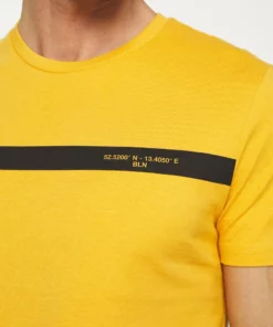 Pier One Uomo T-shirt Con Stampa - Yellow 11 Pier One Uomo T-shirt Con Stampa - Yellow -Moda Perfetta 4aac2dc3bd03432db0ea6129b6ffb261