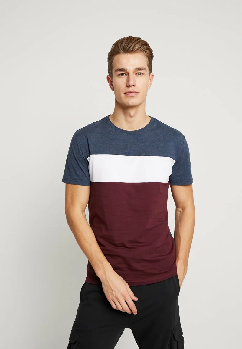 Pier One Uomo T-shirt Con Stampa - Bordeaux / Dark Blue 3 Pier One Uomo T-shirt Con Stampa - Bordeaux / Dark Blue