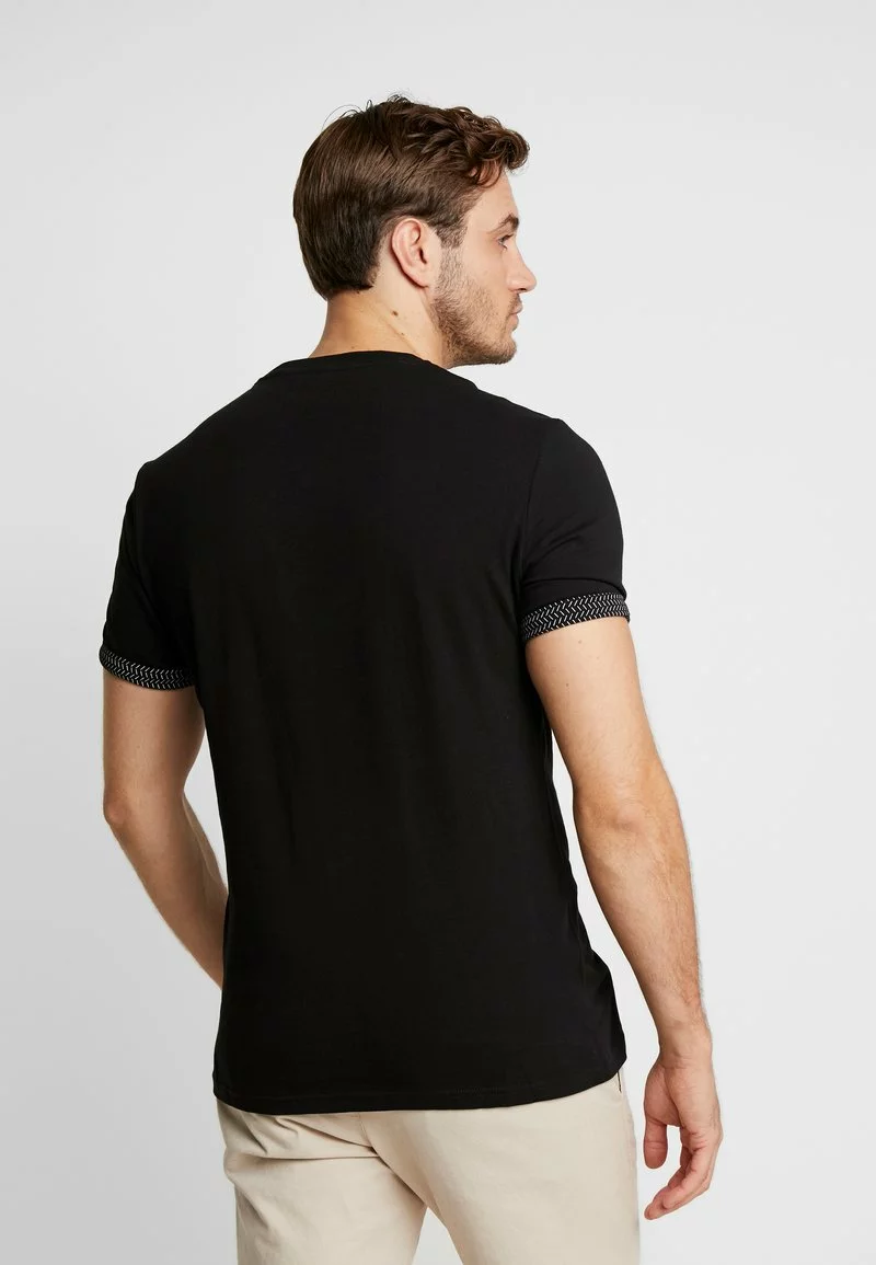 Pier One Uomo T-shirt Con Stampa - Black 5 Pier One Uomo T-shirt Con Stampa - Black - immagine 3