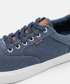 Pier One Uomo Sneakers Basse - Dark Blue 13 Pier One Uomo Sneakers Basse - Dark Blue -Moda Perfetta 4c47f1e7e81940a18e7247e301e6601f