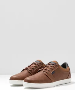 Pier One Uomo Sneakers Basse - Cognac 10 Pier One Uomo Sneakers Basse - Cognac -Moda Perfetta 4e0538509fea41728426a7afaae2967f