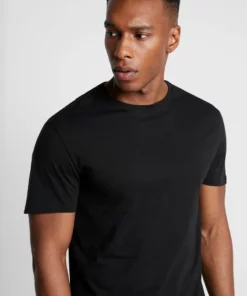 Pier One Uomo 3 PACK - T-shirt Basic - Black 11 Pier One Uomo 3 PACK - T-shirt Basic - Black -Moda Perfetta 4f7d0c020a8b464395e5619175dbd510