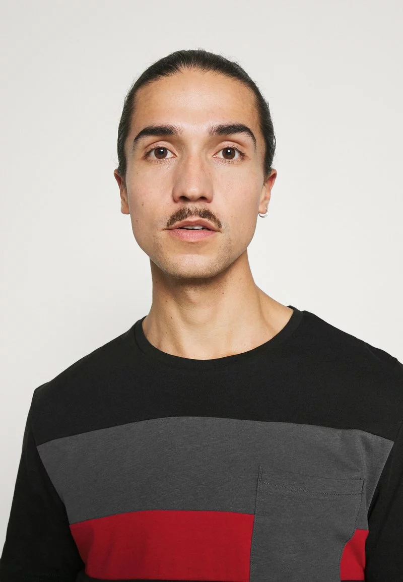 Pier One Uomo T-shirt Basic - Black 6 Pier One Uomo T-shirt Basic - Black - immagine 4