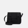 Pier One UNISEX - Borsa A Tracolla - Black -Moda Perfetta 516e2740a3314982996890b20a0559aa