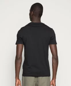 Pier One Uomo 5 PACK - T-shirt Basic - Black 9 Pier One Uomo 5 PACK - T-shirt Basic - Black -Moda Perfetta 53751f6bf48e4e68bf05214c1d38f7d1