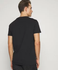 Pier One Uomo T-shirt Basic - Black 9 Pier One Uomo T-shirt Basic - Black -Moda Perfetta 53fd3863f2bd425d9dfaa9fd30f1da52