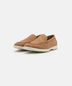 Pier One Uomo Scarpe Senza Lacci - Beige 9 Pier One Uomo Scarpe Senza Lacci - Beige -Moda Perfetta 540357e70e0142a18c4ba7bb970d66cb