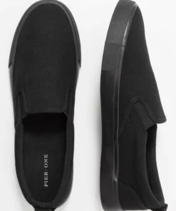 Pier One UNISEX - Scarpe Senza Lacci - Black -Moda Perfetta 5564ed5c70984fd581ec0b5b61b517ed