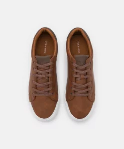 Pier One Uomo Sneakers Basse - Brown 11 Pier One Uomo Sneakers Basse - Brown -Moda Perfetta 57d4a9828ff347e9947f43413f7eec24