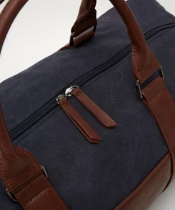 Pier One Uomo UNISEX - Borsa Per Lo Sport - Dark Blue 10 Pier One Uomo UNISEX - Borsa Per Lo Sport - Dark Blue -Moda Perfetta 59d1018a01504f54b118fa226291b0f8