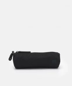 Pier One SET PENCIL CASE UNISEX - Zaino - Black 10 Pier One SET PENCIL CASE UNISEX - Zaino - Black -Moda Perfetta 5a4906d8a172498fb30b15d8dc5474d7