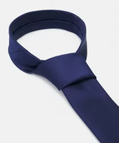 Pier One Uomo SET - Fazzoletti Da Taschino - Dark Blue 15 Pier One Uomo SET - Fazzoletti Da Taschino - Dark Blue -Moda Perfetta 5b9fdb228b3340b6984cb3b511c8366e