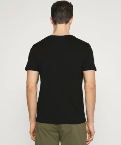 Pier One Uomo T-shirt Con Stampa - Black -Moda Perfetta 5c73b07f1f0745c3ae307e2fe353c889