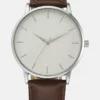 Pier One Unisex Orologio - Brown/silvercoloured -Moda Perfetta 5cbea6e04e1b42edbfeb17dce23c134e