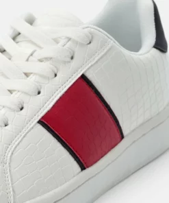 Pier One Unisex Sneakers Basse - White Red 13 Pier One Unisex Sneakers Basse - White Red -Moda Perfetta 5d8249ef79f5449093d2516a5543a145