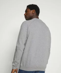 Pier One Uomo 3 PACK - Felpa - Bordeaux/black/grey 13 Pier One Uomo 3 PACK - Felpa - Bordeaux/black/grey -Moda Perfetta 5f9ced6afa074cd799298bedb83080a9