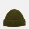 Pier One SHORT MICRO BEANIE UNISEX - Berretto - Green -Moda Perfetta 6056bc032721415fb9705289c2a95a93