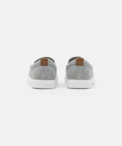 Pier One UNISEX - Sneakers Basse - Grey 10 Pier One UNISEX - Sneakers Basse - Grey -Moda Perfetta 61ed4a6774a44fbabf413987bd439ccd