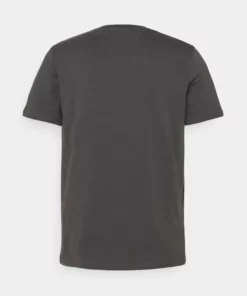 Pier One Uomo T-shirt Con Stampa - Dark Grey 17 Pier One Uomo T-shirt Con Stampa - Dark Grey -Moda Perfetta 63eb7754d83d4a60bca51a896147a40e
