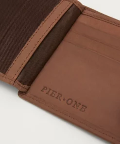 Pier One Uomo LEATHER - Portafoglio - Brown 10 Pier One Uomo LEATHER - Portafoglio - Brown -Moda Perfetta 679c7f2f93294a04beccab272111213b
