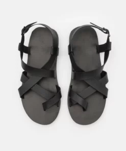 Pier One Uomo Infradito - Black 11 Pier One Uomo Infradito - Black -Moda Perfetta 6818b30d26474e658a275654bdec1e84