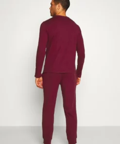 Pier One Uomo Pigiama - Bordeaux 10 Pier One Uomo Pigiama - Bordeaux -Moda Perfetta 686d5d11511f4e1caaaced99c3e94b39