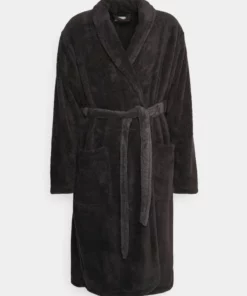 Pier One Uomo Accappatoio - Dark Grey 12 Pier One Uomo Accappatoio - Dark Grey -Moda Perfetta 6a307370e96c4aa297b8fb2dbe70feb8