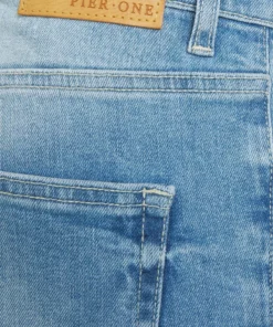 Pier One Uomo SLIM - Jeans Tapered Fit - Light Blue Denim 7 Pier One Uomo SLIM - Jeans Tapered Fit - Light Blue Denim -Moda Perfetta 6b753af1d6bf4386865b52e6f98cf2b6