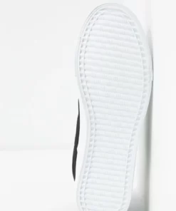 Pier One Uomo Sneakers Basse - Black 12 Pier One Uomo Sneakers Basse - Black -Moda Perfetta 6b80b5091d384f6090c5f67b2a982c51