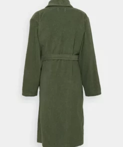 Pier One Uomo Accappatoio - Khaki 13 Pier One Uomo Accappatoio - Khaki -Moda Perfetta 6da060a735a64986b82aef58ae2fa4db