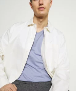 Pier One Uomo T-shirt Con Stampa - Blue 14 Pier One Uomo T-shirt Con Stampa - Blue -Moda Perfetta 7250ba0757474ee39bed4f65c11c2fe3