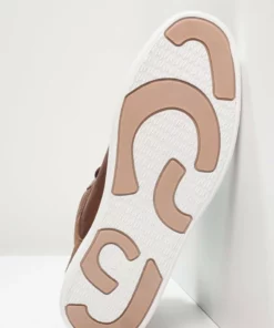 Pier One Uomo Sneakers Alte - Brown 12 Pier One Uomo Sneakers Alte - Brown -Moda Perfetta 72deaec80e6d48e7bcd5b632079f8838