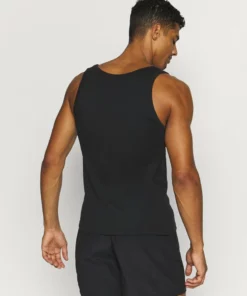 Pier One Uomo 3 PACK - Maglietta Intima - Black 10 Pier One Uomo 3 PACK - Maglietta Intima - Black -Moda Perfetta 72fc3428cc7945df9e5ee09bb069e206