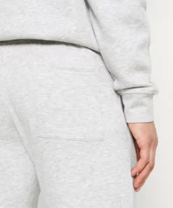 Pier One Uomo Pantaloni Sportivi - Mottled Light Grey/mottled Dark Blue 17 Pier One Uomo Pantaloni Sportivi - Mottled Light Grey/mottled Dark Blue -Moda Perfetta 737d28e17a324ecc9e683cebbda75492