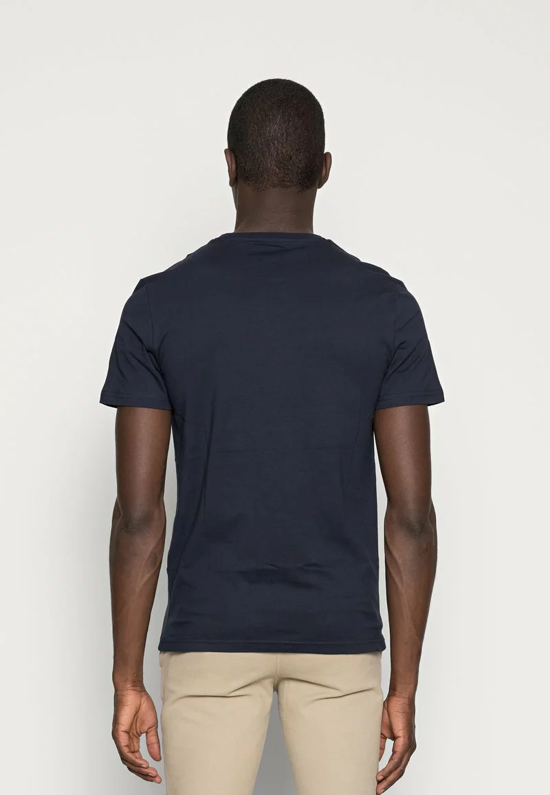 Pier One Uomo 5 PACK - T-shirt Basic - Dark Blue/grey/khaki 5 Pier One Uomo 5 PACK - T-shirt Basic - Dark Blue/grey/khaki - immagine 3