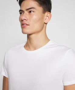 Pier One Uomo 5 PACK - T-shirt Basic - Olive/ White/ Navy /yellow /black 19 Pier One Uomo 5 PACK - T-shirt Basic - Olive/ White/ Navy /yellow /black -Moda Perfetta 77c2d2519090484184f315586af02578