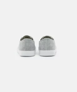 Pier One UNISEX - Sneakers Basse - Light Grey 10 Pier One UNISEX - Sneakers Basse - Light Grey -Moda Perfetta 77fc47787ecb40498cf3793a4f8fcb66