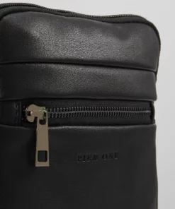 Pier One Uomo Borsa A Tracolla - Black -Moda Perfetta 78aff374d6894f0aa891eda30436c99c