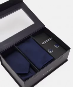 Pier One Uomo SET - Fazzoletti Da Taschino - Dark Blue 12 Pier One Uomo SET - Fazzoletti Da Taschino - Dark Blue -Moda Perfetta 7e1a852c2e8e4bccae434783e7d1e50c