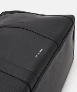 Pier One UNISEX - Borsa Da Viaggio - Black 13 Pier One UNISEX - Borsa Da Viaggio - Black -Moda Perfetta 83181eb5464f40e9bfac9ffee0d9527b