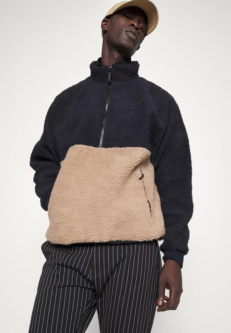 Pier One Uomo Felpa In Pile - Dark Blue/tan 6 Pier One Uomo Felpa In Pile - Dark Blue/tan - immagine 4