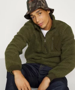 Pier One Uomo Felpa In Pile - Olive 11 Pier One Uomo Felpa In Pile - Olive -Moda Perfetta 83d036039d9c4a23b900ebcc5c3b22d7