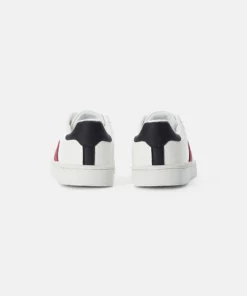 Pier One Unisex Sneakers Basse - White Red 10 Pier One Unisex Sneakers Basse - White Red -Moda Perfetta 85f3d260dbe14d1f8435366b29897c39