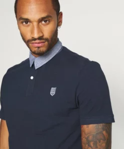 Pier One Uomo Polo - Dark Blue 11 Pier One Uomo Polo - Dark Blue -Moda Perfetta 88f5014b35a24d8cb6ba4e41bb08f5e3