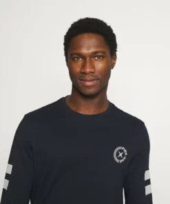 Pier One Uomo Maglietta A Manica Lunga - Dark Blue 12 Pier One Uomo Maglietta A Manica Lunga - Dark Blue -Moda Perfetta 893a551f66584759890338769236c129