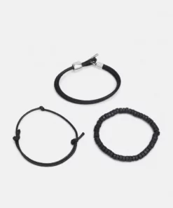 Pier One SET UNISEX - Orologio - Black 10 Pier One SET UNISEX - Orologio - Black -Moda Perfetta 897df48208314825aa686954c6c5c6c4