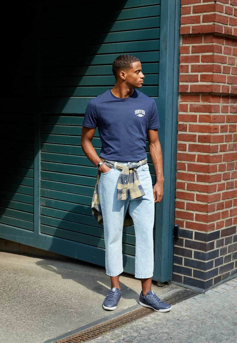 Pier One Uomo GRAPHIC T-SHIRT - T-shirt Con Stampa - Dark Blue 3 Pier One Uomo GRAPHIC T-SHIRT - T-shirt Con Stampa - Dark Blue