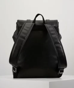 Pier One UNISEX - Zaino - Black 12 Pier One UNISEX - Zaino - Black -Moda Perfetta 8b34834852f54bbe91f09fe0a43d184a